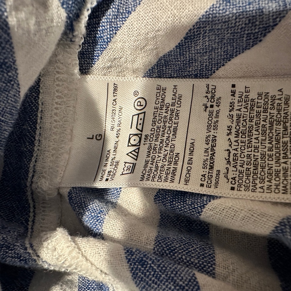 Old Navy Blue and White Striped Women's Button Down Linen Shirt - Picture 6 of 7